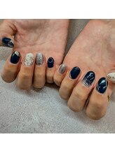 サロンドティス 学芸大学(salon de tis)/パーティーネイル