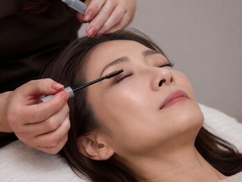 ラエッセ(LAESSE)の写真/【大人女性に選ばれる上品美】まつ毛パーマ¥3600~/エクステ¥3900~で叶う、ナチュラルな仕上がりに♪