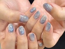 うるきらブルーニュアンスネイル