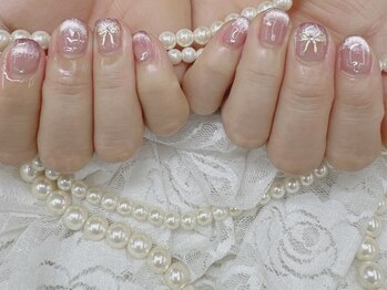 ハニービービー(Honey Bee Bee)/女子マグネットネイル