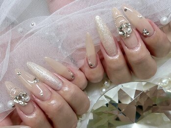 アンジュ(Ange)/【Ayaka】ビジューネイル