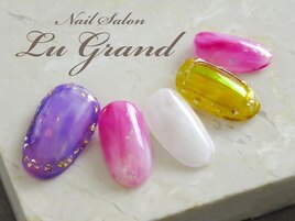 ビビットカラー