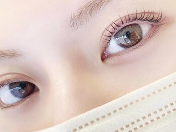 キューミー 錦糸町店(Qmee)の写真/SNSで話題の「束感まつ毛」を叶える♪まつげパーマ×似合わせ眉で、一気に垢抜け旬顔へ!