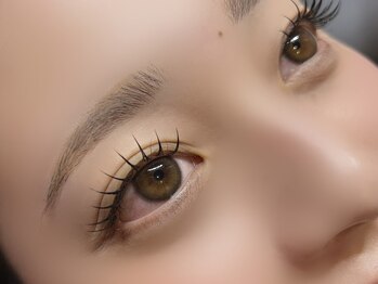 ジャパ(JAPA)の写真/豊富なカールをご用意♪ナチュラルからぱっちりまで理想の目元へ！
