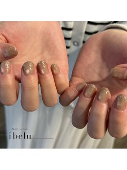 イベル 神戸三宮店(ibelu)/ブラウンきらきらネイル