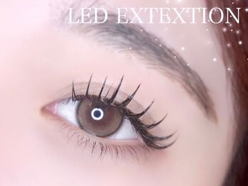 リシェル アイラッシュ 藤沢店(Richelle)の写真/【初回オフ無料】圧倒的な持続力◎LEDエクステが大人気♪選べる毛質・デザインで印象自由自在!藤沢マツエク