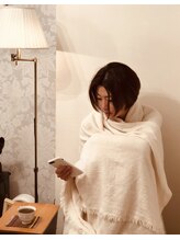 エンドリングフェイシャル専門サロン ムーンティア/マッサージ前に　hugスチーム！