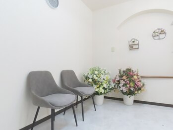 ホワイトアイ 自由が丘(WHITE EYE)/