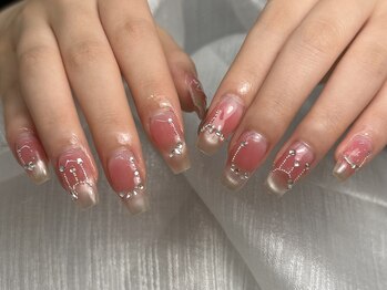 Best Nail 銀座店【ワンホンネイル・スカルプ・パラジェル・上品ジェルネイル】/マグネット+グラテーション