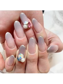 ビジューネイル