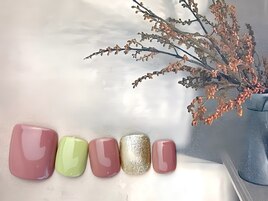 大人カラーで上品に