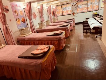 四季縁の写真/ペア来店の方も多い大人気サロン★お得なクーポン有♪ベット5席,足つぼ用のリラックスチェアも4席完備◎