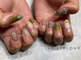 うねうねニュアンスネイル