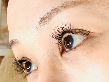 エデ(aide)の写真/【キープ力に定評あり◎】モチの良さが自慢！目元のお悩みに合わせたデザイン提案が大好評◎