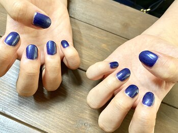 秋は深めなブルーで♪