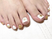 ビーカラフル 渋谷店(Becolorful)/華やかゴールドフットネイル