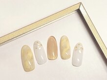 ベアトリーチェ 新宿西口(Beatrice)/イエローフラワーネイル￥8800