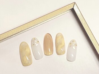 ベアトリーチェ 新宿西口(Beatrice)/イエローフラワーネイル¥8800