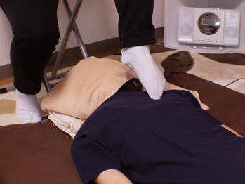 アシトテ(Ashi to te)/足圧