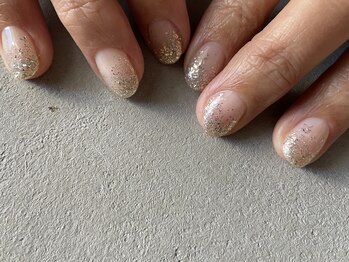 アロナ ネイルサロン アンド スクール(alona)/ラメグラ♪