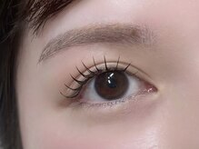 アンフルール アイ(Un Fleur eye)