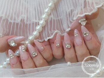 ルブリー(roovely)/キラキラピンクネイル