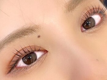 ブロンズアイ(BRONZE EYE)の写真/束感まつ毛やボリュームデザインならBRONZE EYEへ*実力派アイリストが長持ちするまつエク/パーマを叶える◎