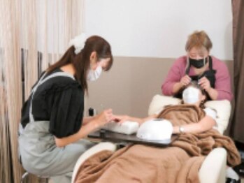 ナチュラリー(Naturally)の写真/【当店大人気メニュー★】ネイルとアイメニューが同時に◎きれいも時短も妥協したくないあなたにオススメ◎