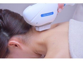 ジョリー ベル(Jolie Belle)/うなじは女の色気！