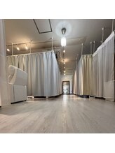 スリムビューティー 立川店/広々とした店内