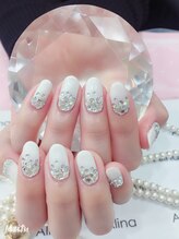 エリナネイルサロン池袋(Alina Nail Salon)/持ち込みストーンつけ放題7200