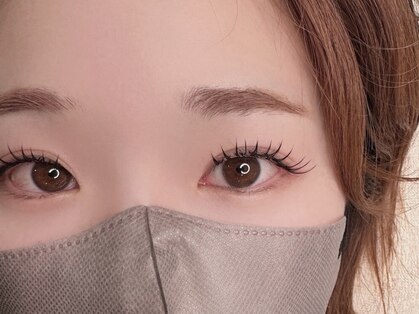 Roots eyelashの写真