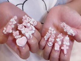 ゴテゴテピンク量産地雷ネイル♪