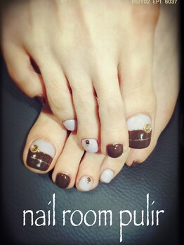 ネイルルーム プリル(Nail Room pulir)/