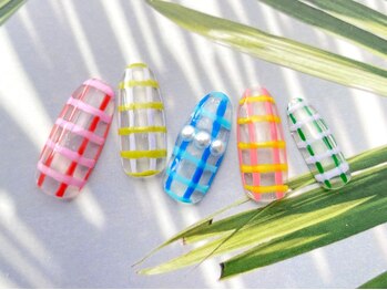 ターラ(Tara)/クリアチェックネイル