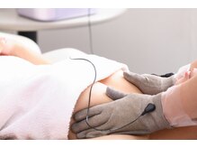 レヴェイユ(Reveil)/バストアップ　マイクロカレント