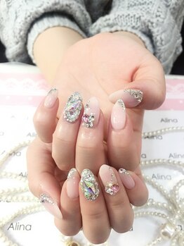 エリナネイルサロン池袋(Alina Nail Salon)/持ち込みストーンつけ放題