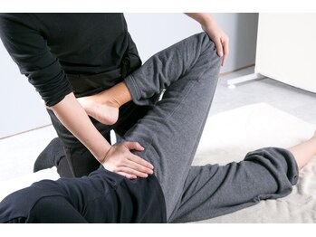 マカニ(Makani)/タイ古式マッサージ施術風景