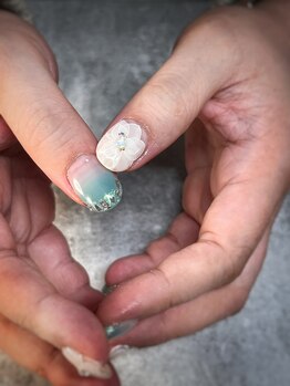 フラワー×ガラスフレンチグラデ