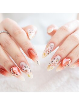 サロン ド ワカ(Salon de WAKA)の写真/【エアブラシ導入店】大人上品デザインでトレンドを抑えたお洒落な指先へ♪妥協を許さない高技術と接客が◎