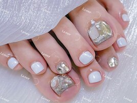 キラキラフットネイル