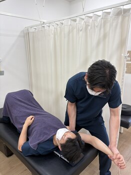 糟屋新宮中央駅前鍼灸接骨院/マッサージ/肩こり/腰痛/巻き肩