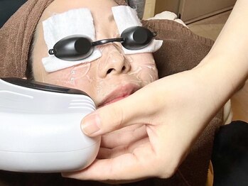 ホワラ 南青山店(Whila)の写真/《シミにお悩みの方へ！》美肌のプロが手掛けるシミ改善サロン◎お肌のお悩みを諦めずたまご肌へ！