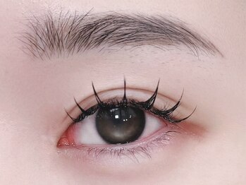 アイリー(Eyelie)の写真/1本1本丁寧に装着。モチの良さに自信あり！まつ毛盛れすぎ注意”リピ率多数◎初回オフ無料◎
