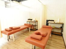 きらり整体 若江岩田院の雰囲気（清潔感のある明るい店舗でお待ちしております♪）