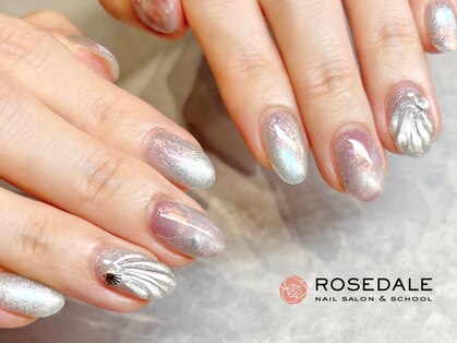 ローズデール アベイユ(ROSEDALE Abeille)の写真