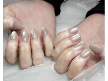 コンサート(Concert)/ホワイトマグネットネイル