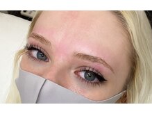 ネイル アンド アイラッシュ グレイス(Grace)/《ハリウッドブロウリフト》