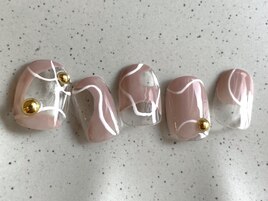 くすみピンクラインネイル