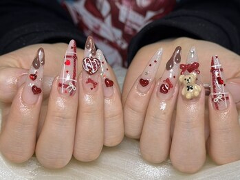 LUCI NAIL新大久保【ルシ ネイル】長さだし/持ち込み/ゴテゴテ/パラジェル/フィルイン/